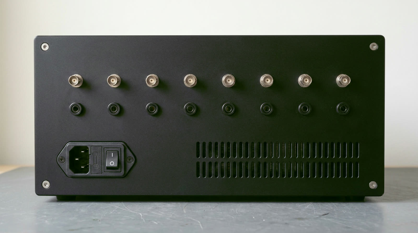 The Ferrule B4 rear panel, eight BNC connectors